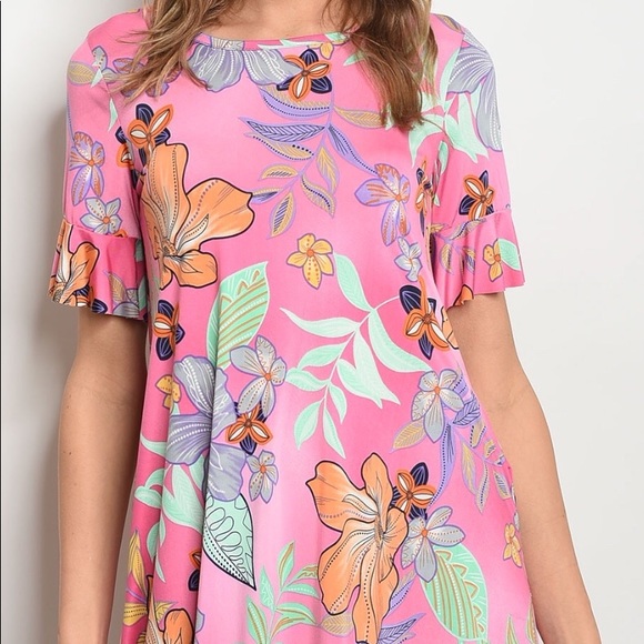 ❌DONATED❌Pink Floral Short Flutter Sleeve Round Neck Dress - Picture 2 of 9